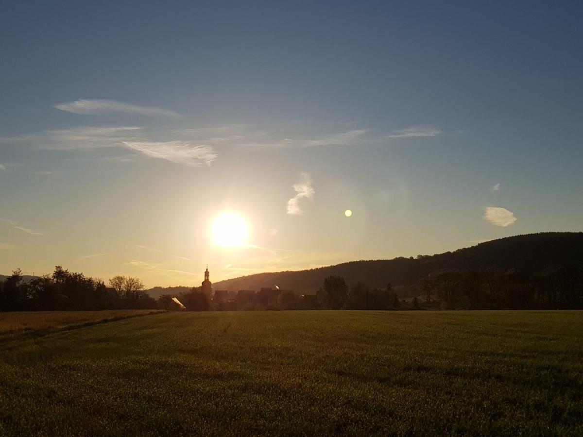 Thueringer Landhotel Edelhof Uhlstädt Exteriör bild
